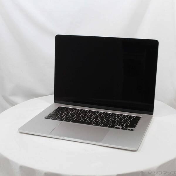 〔中古品〕MacBook Air 15.3-inch Late-2024 MC9E4J／A Apple M3 8コアCPU_10コアGPU 16GB SSD256GB シルバー 〔macOS v15.2〕【258】