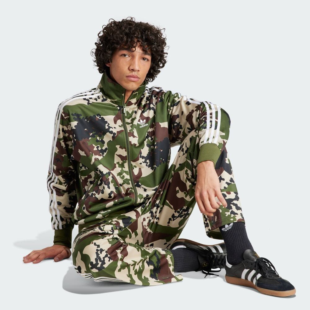 アディダスオリジナルス adidas Originals 大きいサイズ３XLまで カモ フットボール トラックトップ ジャケット ストリート メンズ MENS KOP08 IS0462 CAMO FOOTBALL TRACK TOP GREEN