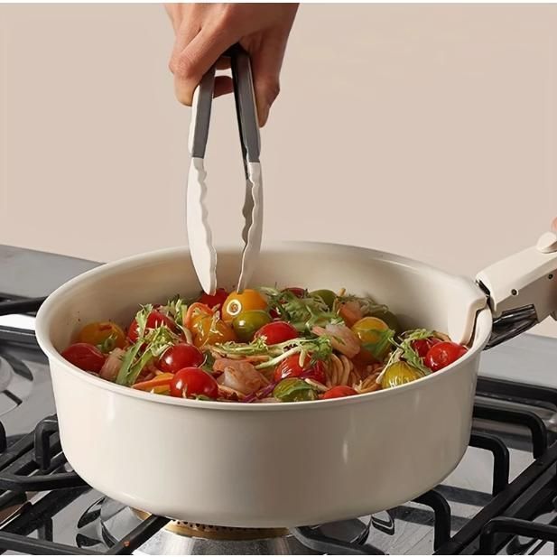 取り外し なハンドルが付いた家庭用鍋