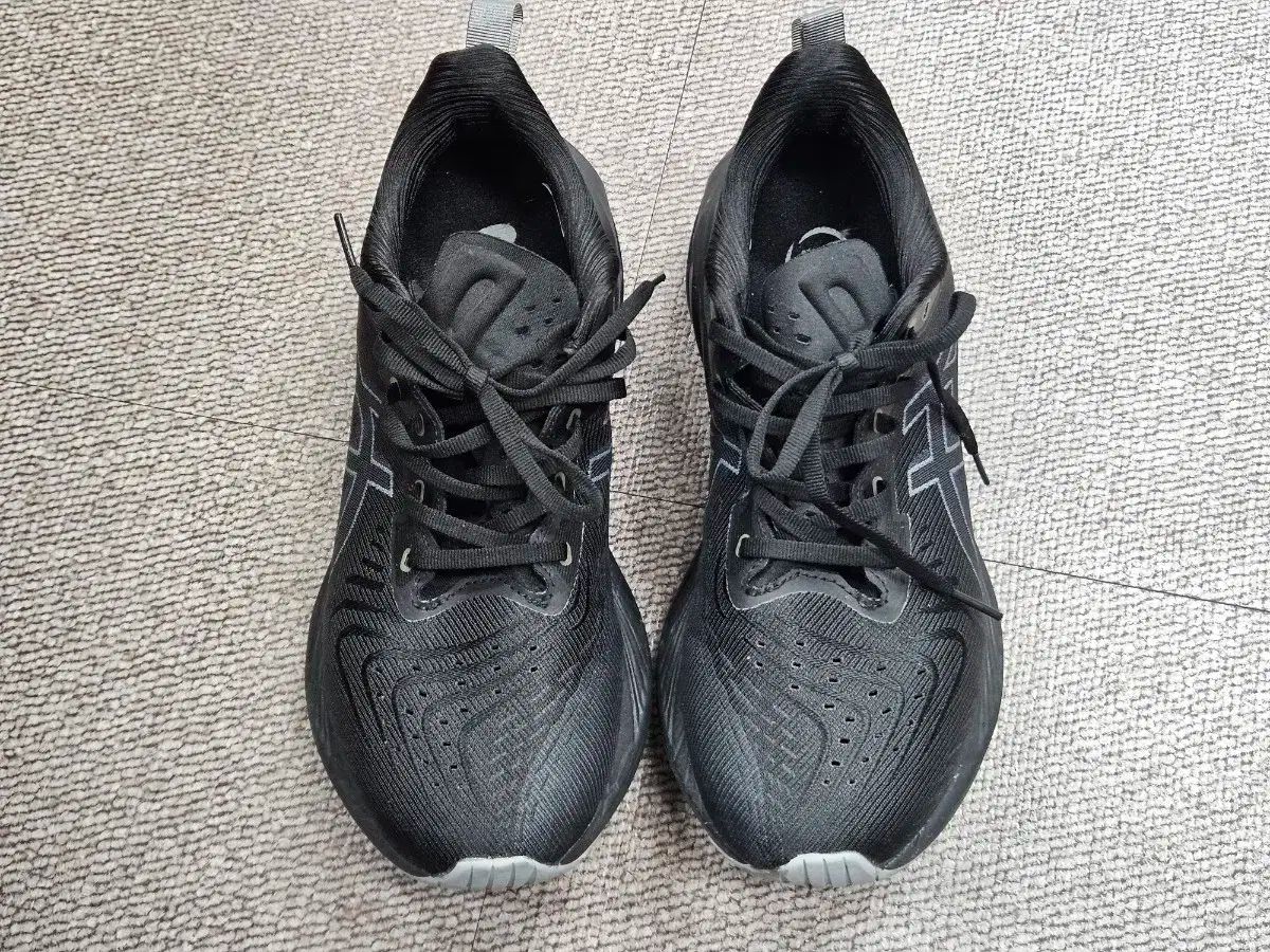 Asics アシックス ノヴァ ブラスト BLAST 4 270