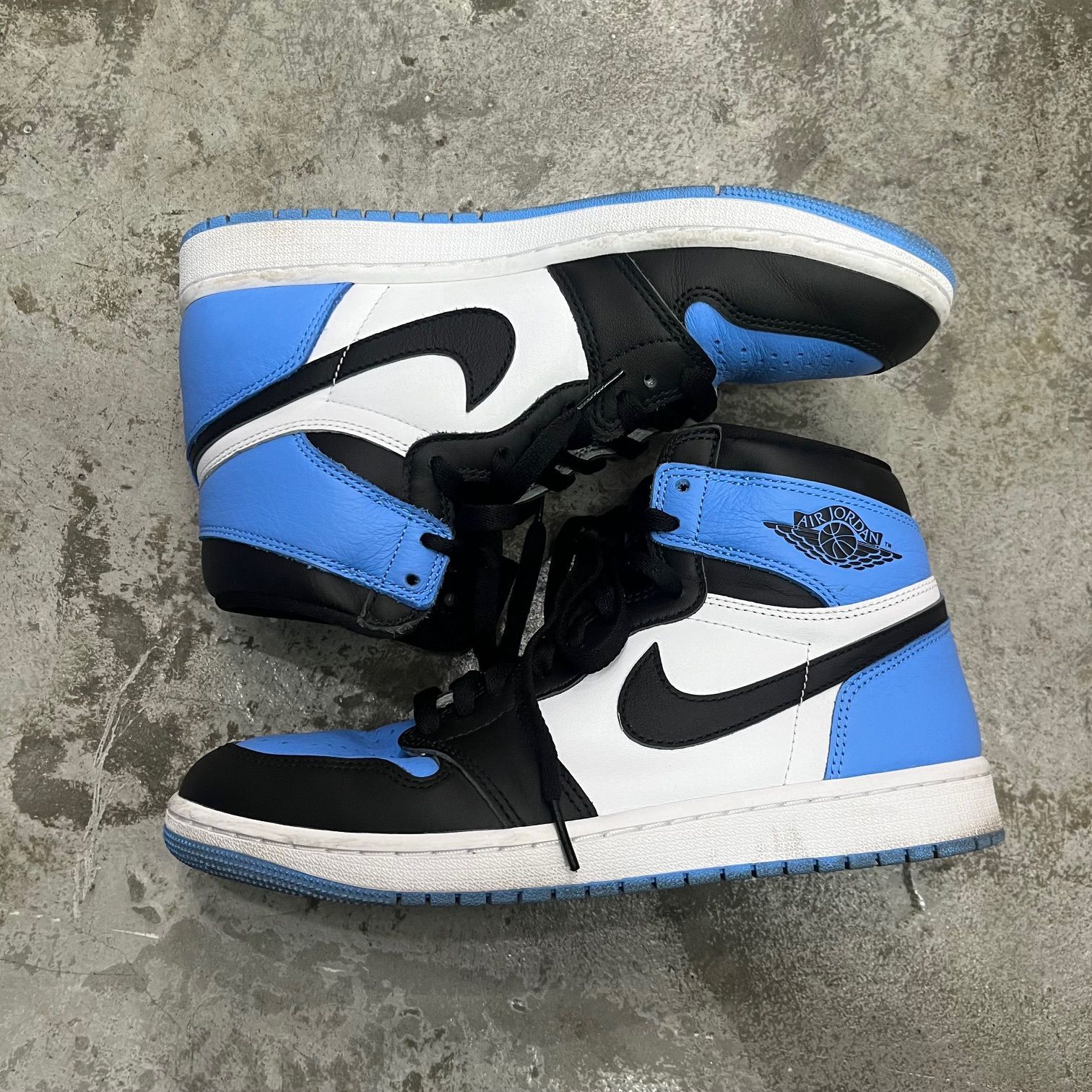 国内正規 Nike Air Jordan 1 Retro High OG University Blue UNC Toe