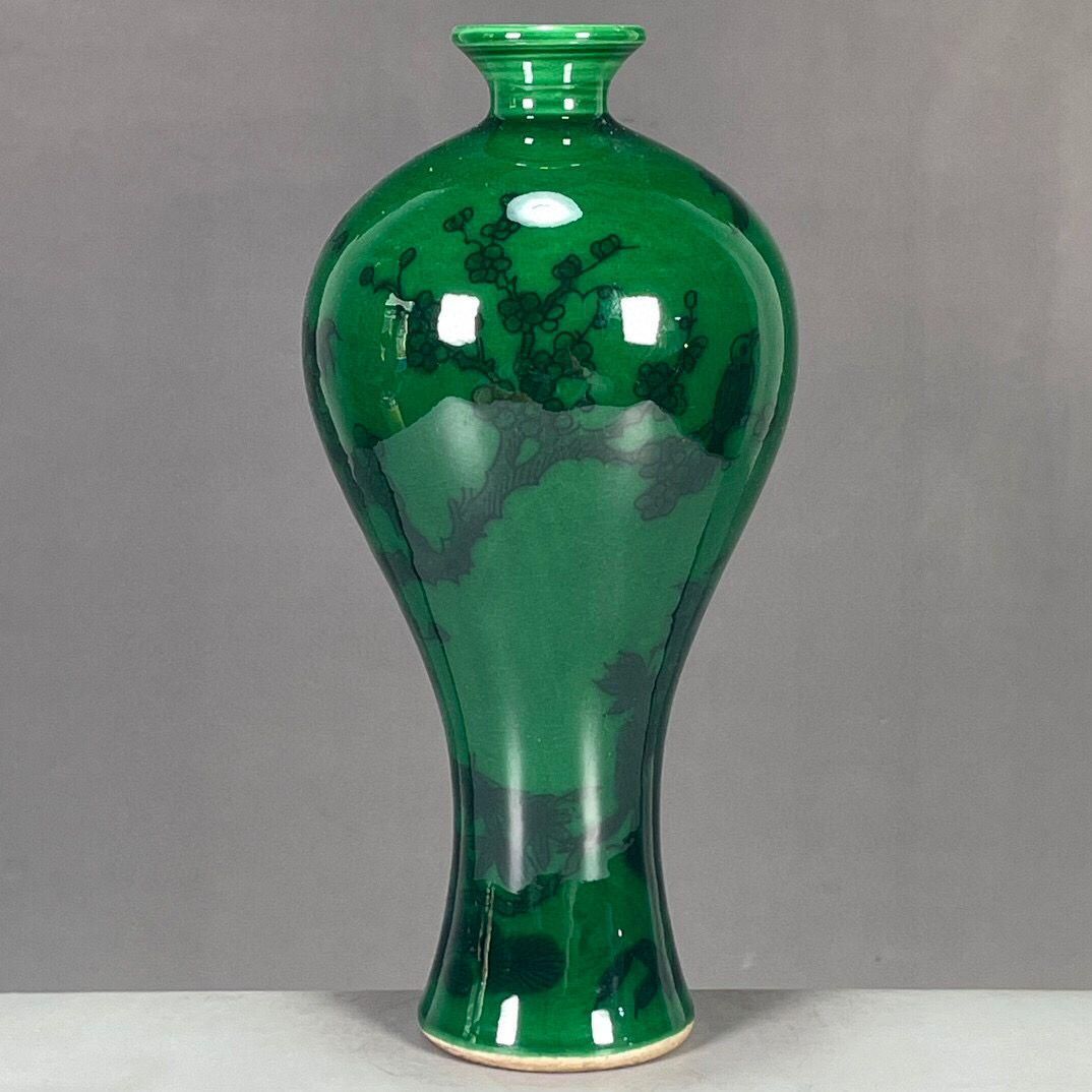 清乾隆緑釉梅花図紋梅瓶 景徳鎮 陶磁器 装飾品 工芸品 美術品
