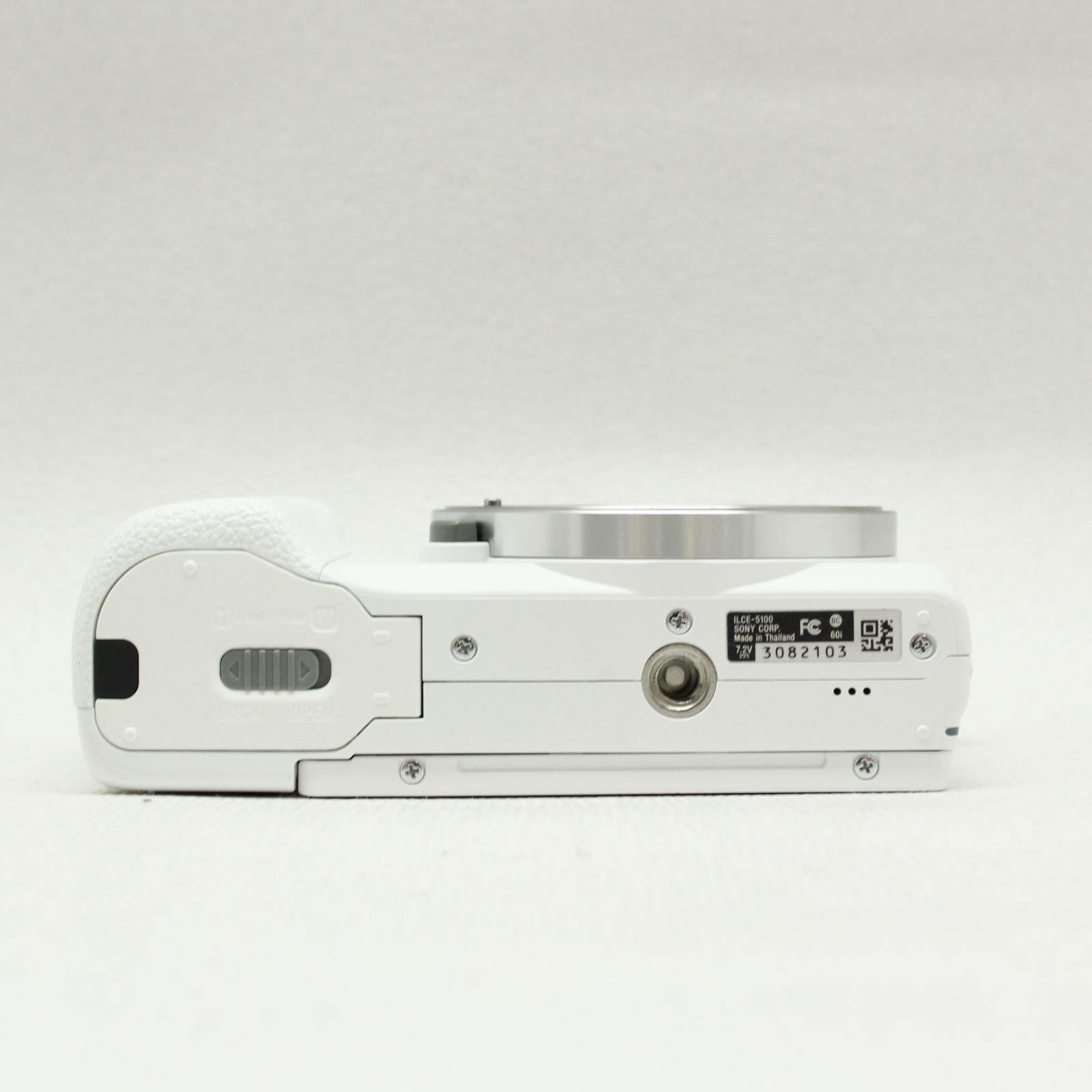 ジャンク品】SONY α5100 ジャンク品】SONY α5100
