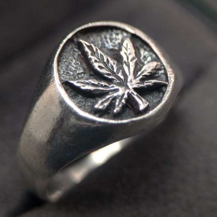 スターリングシルバー925 刻印 カンナビス マリファナリーフ シグネットリング ヴィンテージ 20号 メンズ レディース 英国