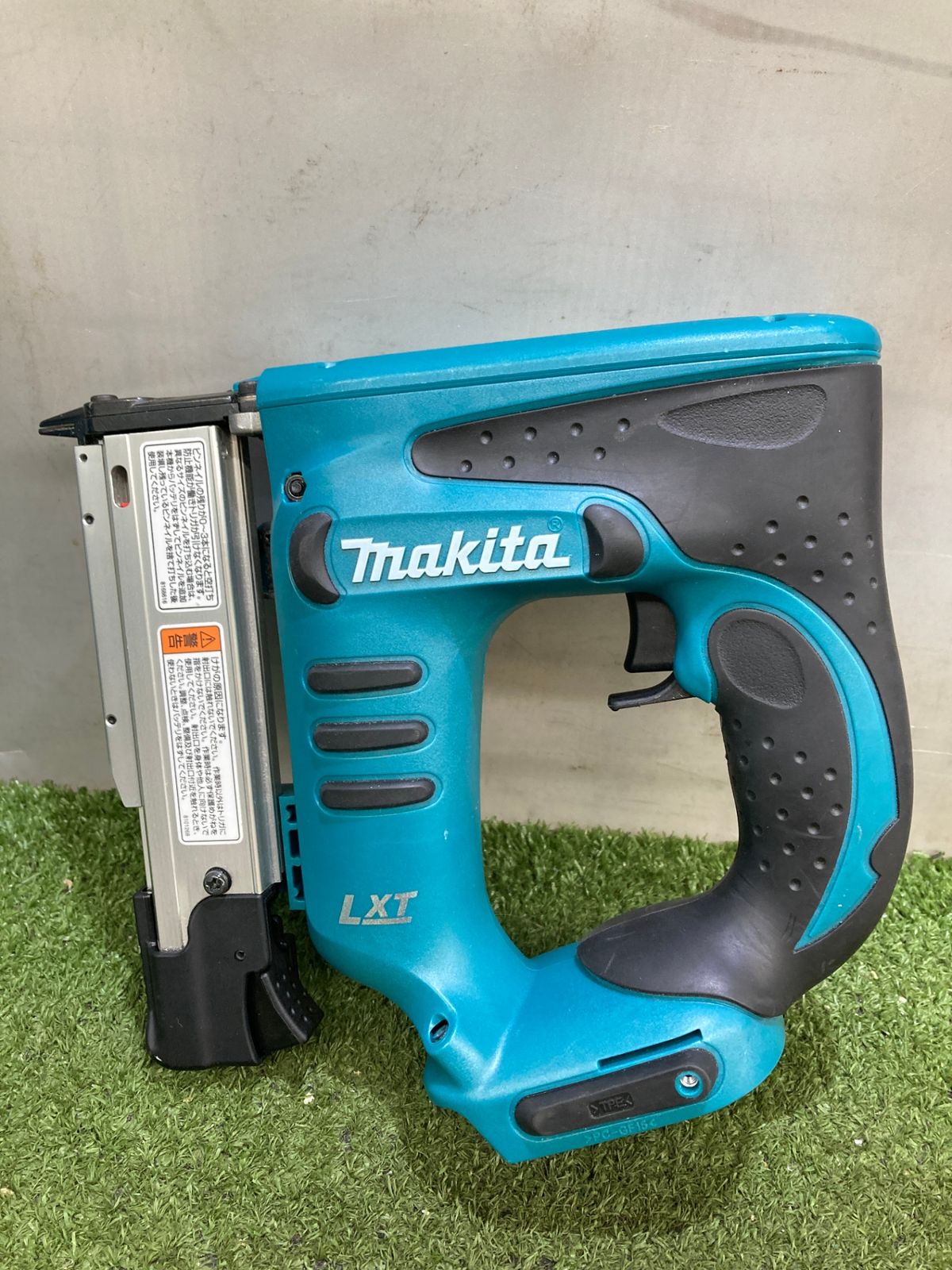品 0921 makita マキタ 充電式ピンタッカ 本体ケース付 18V 35mm PT351DZK IT56SL4UZ03C