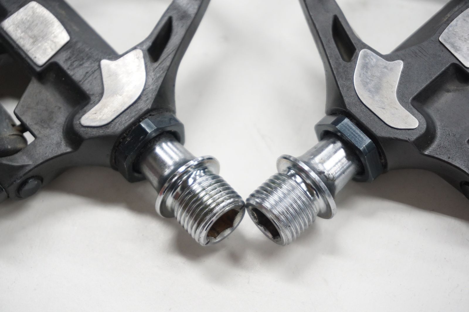 JG562 シマノ SHIMANO デュラエース DURA-ACE PD-R9100 左