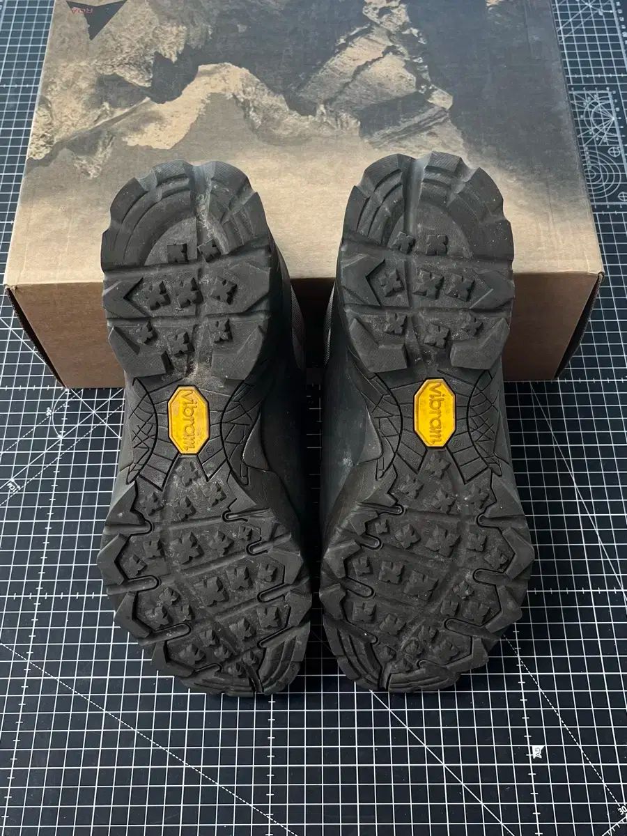 カタリーナ サンドブラウン