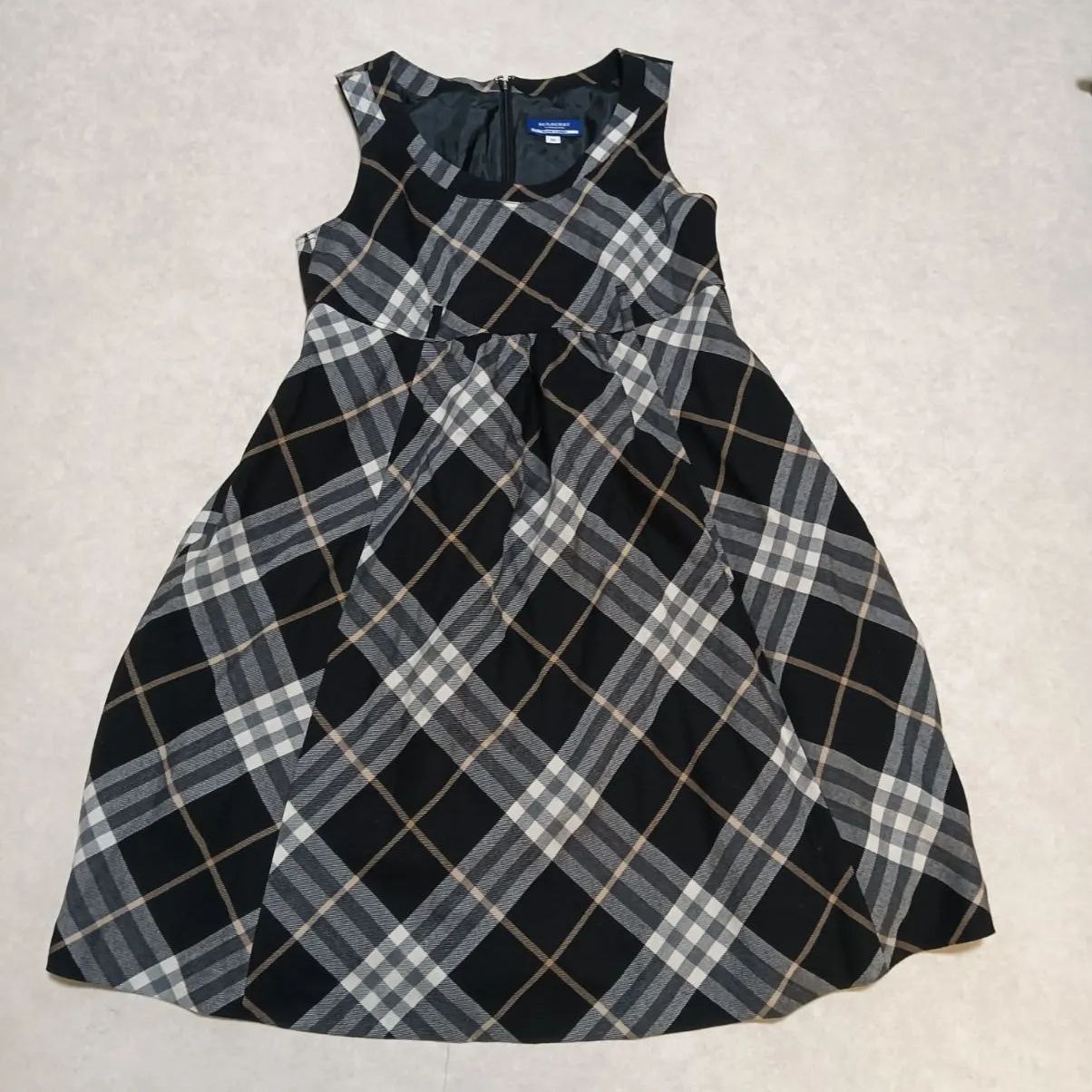 良品✨ バーバリー ブルーレーベル ノバチェック リボン ワンピース 薄手 良品✨ バーバリー ブルーレーベル ノバチェック リボン ワンピース