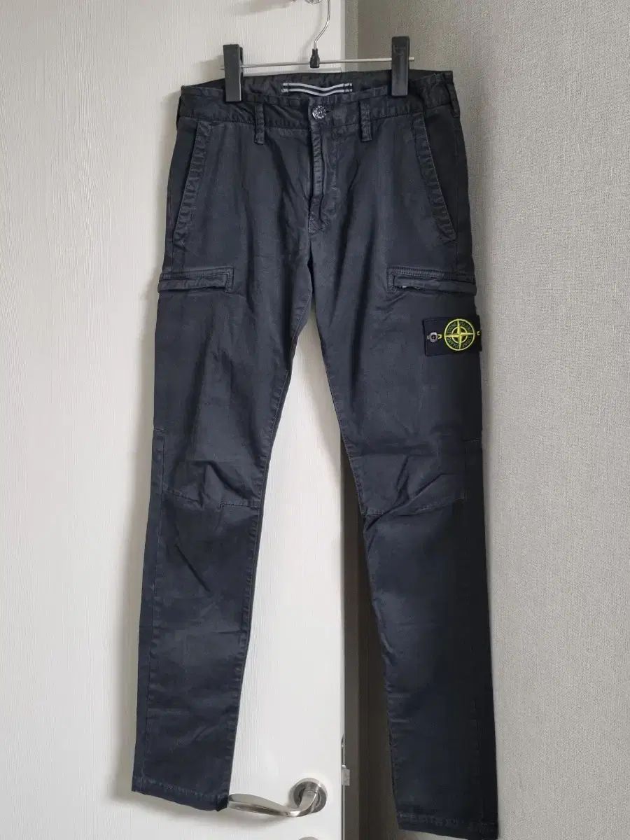 stone  カーゴパンツ スキニー STONE ISLAND ストーンアイランド カーゴパンツ Cooton Twill