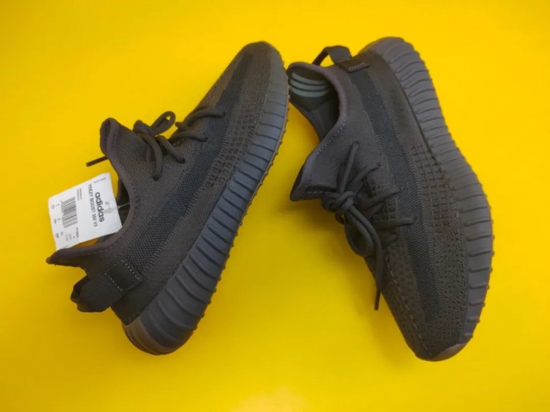 美品•最終値下げ】adidas YEEZY BOOST 350 V2 - メルカリ