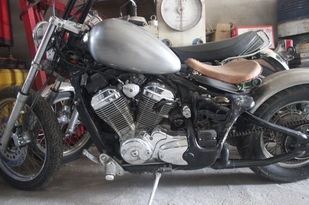 即納品　T-61　１６L　ホンダ　スティード　HONDA STEED 400　VLX　VLS　VLC　エッグタンク　ボルトオン　タンク製作工房