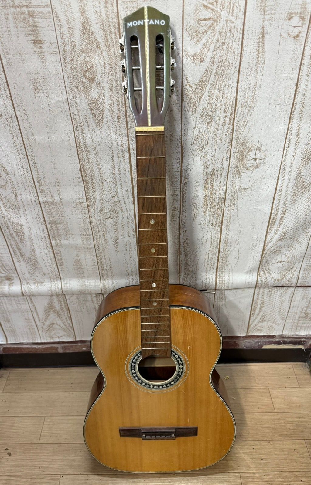 MONTANO GUITAR NO60 レトロ　日本製　アコースティックかギター MONTANO GUITAR NO60 レトロ 日本製 アコースティックかギター