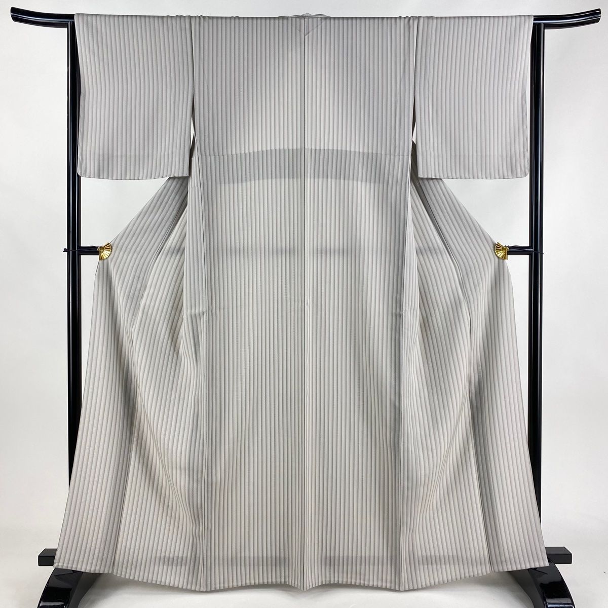 お召 身丈162cm 裄丈65cm M 単衣 幾何学模様 灰色 正絹 逸品 【中古  