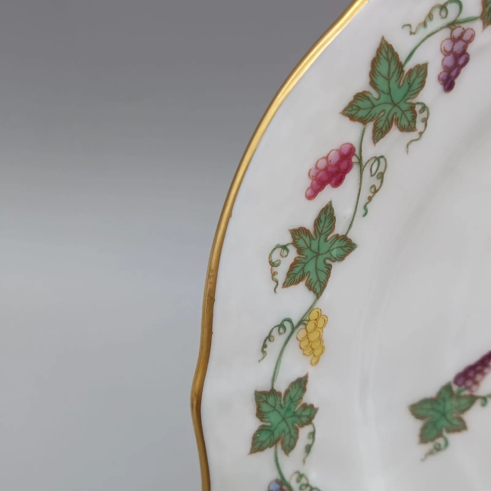 ヘレンド プレート 16cm パン皿 ワインリーブ SZGV 多彩色 1枚 - メルカリ