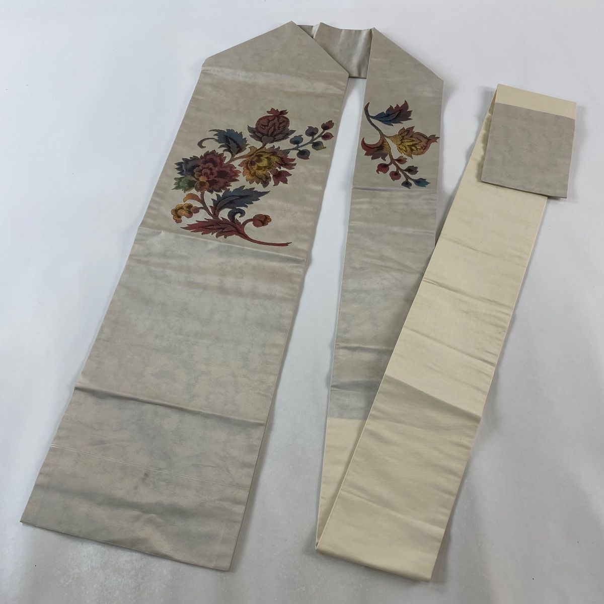 名古屋帯 優品 更紗 草花 箔 金糸 灰茶 正絹 【中古】 - メルカリ
