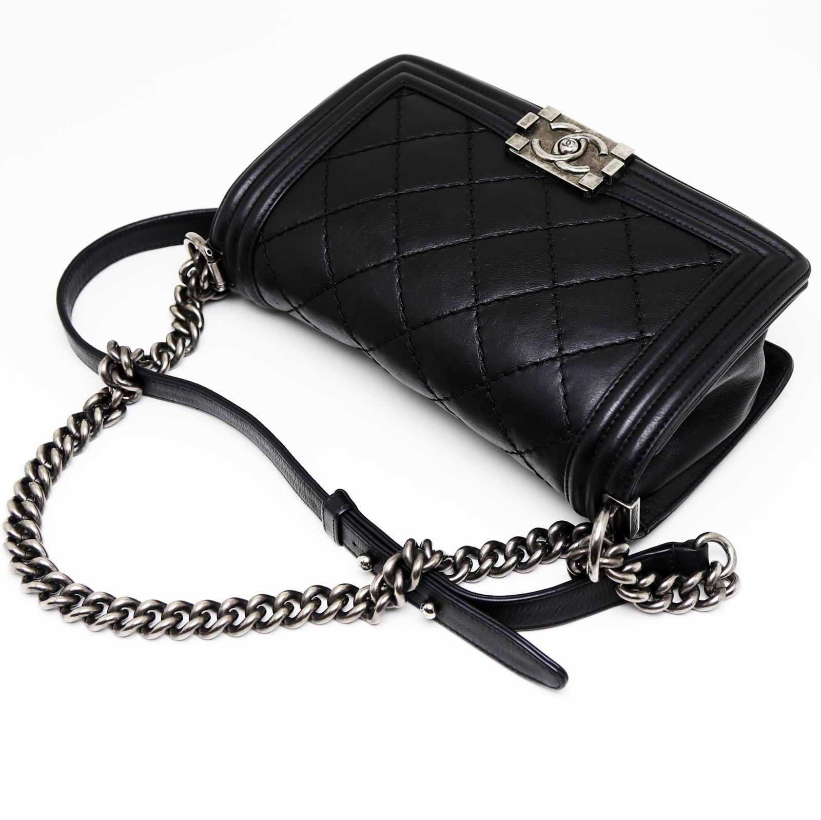 シャネル マトラッセ ボーイシャネル25 チェーンショルダーバッグ