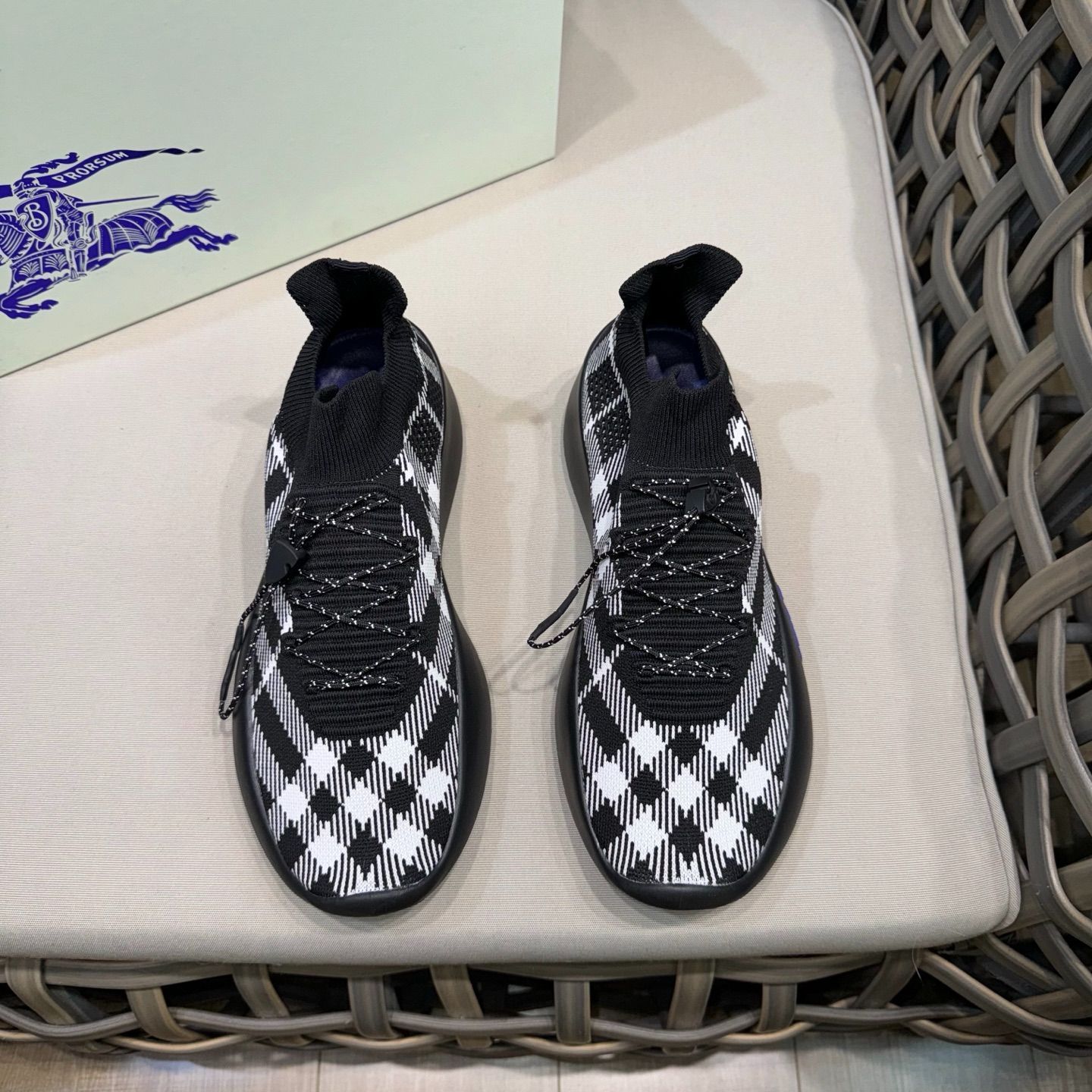 バーバリー（BURBERRY） チェック ニット スニーカー01-3 - メルカリ