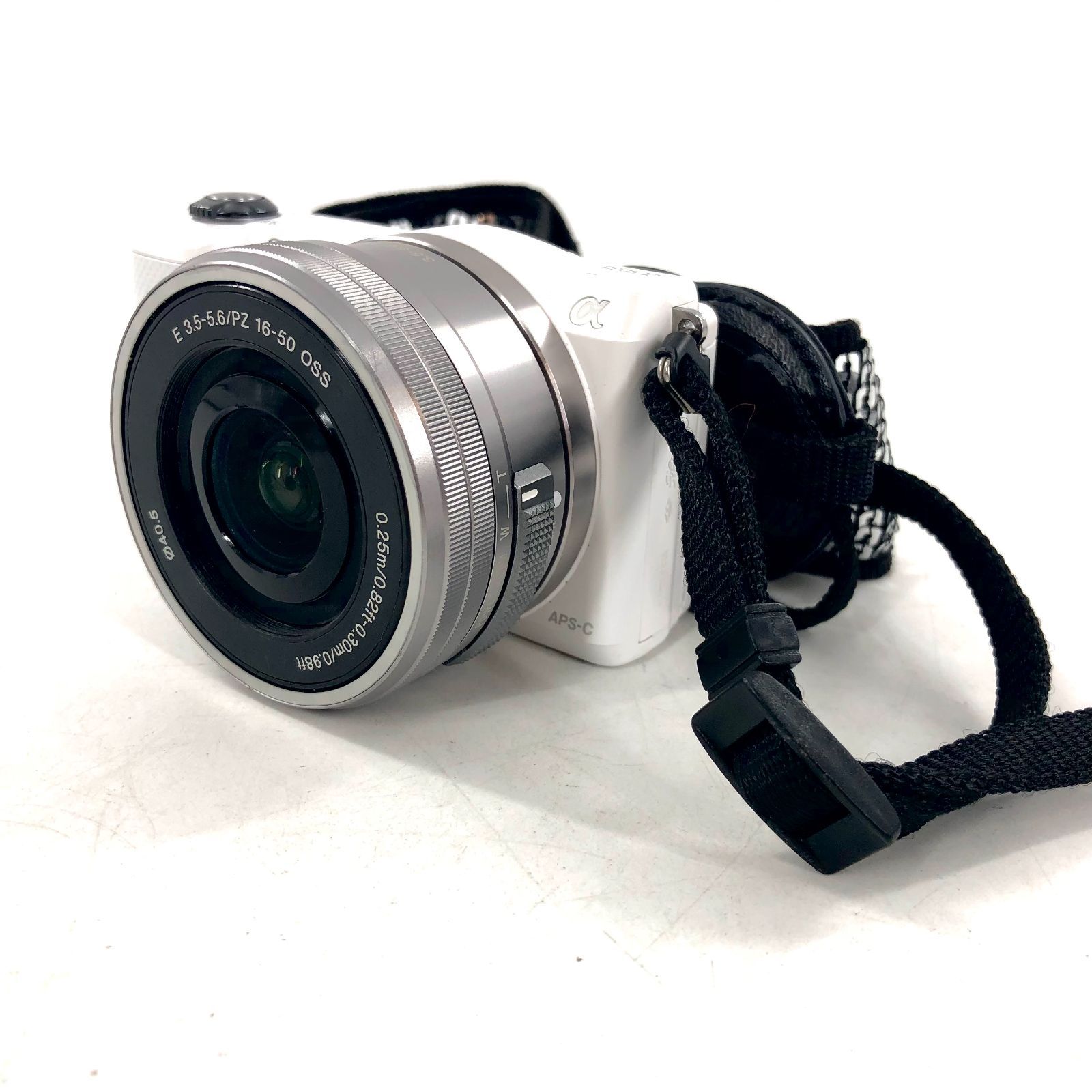 SONY ソニー α5000 ミラーレス一眼カメラ ホワイト レンズ 0.25m/0.82