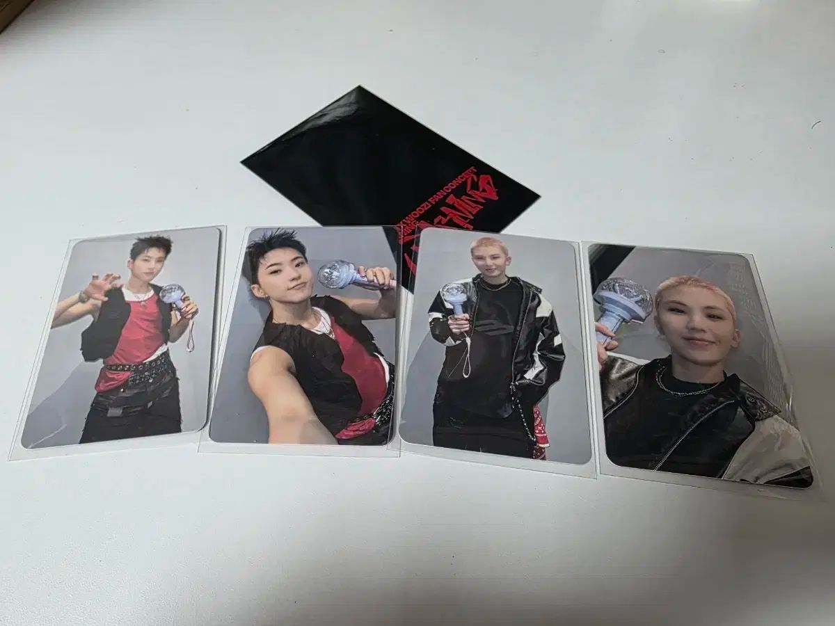 カラットゾーン トレカ ホシ SEVENTEEN CARATZONE SEVENTEEN(セブンティーン・セブチ) ホシ(HOSHI) ウジ(WOOZI