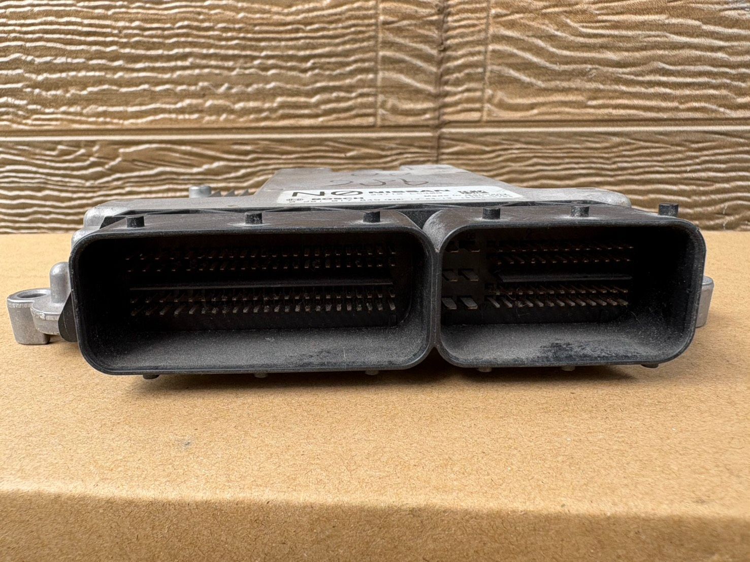 日産アトラス エンジンコンピューター 23710LC30B FFCRYSTALESIA_COM