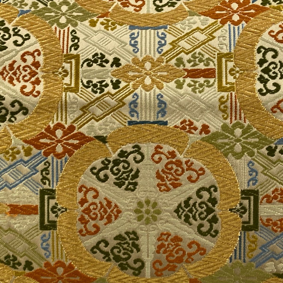 袋帯 龍村晋 落款 華文 幾何学模様 金糸 薄茶色 全通 正絹