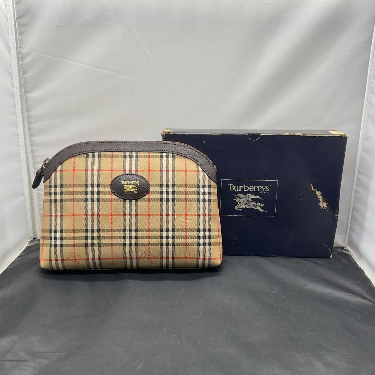 バーバリーのポーチ BURBERRY バーバリー ポーチ チェック柄 小物入れ