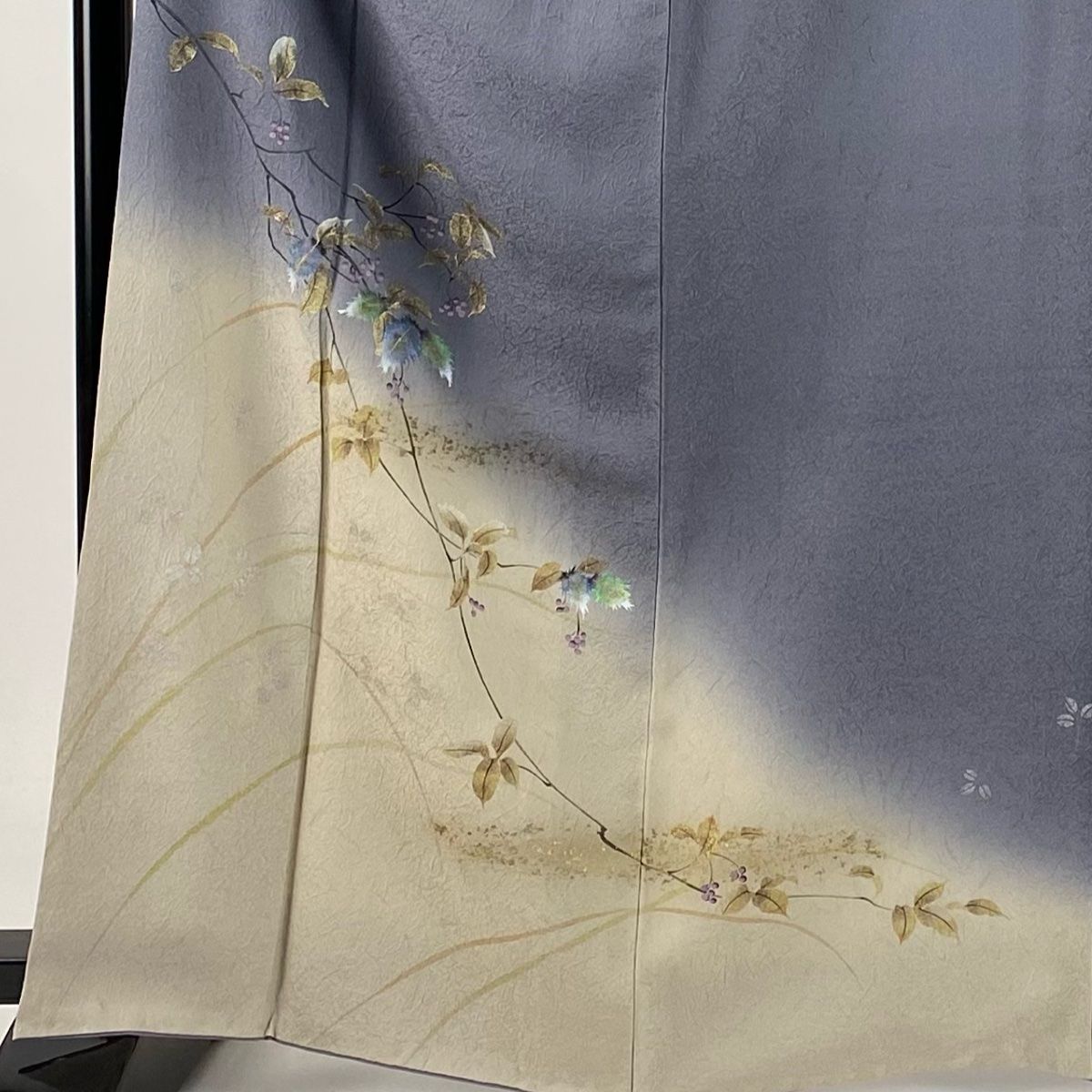 専用　紋付色無地＋正絹長襦袢　未使用　高級　パールトーン　肩身丈155 裄66 専用 紋付色無地＋正絹長襦袢 未使用 高級 パールトーン 肩身丈