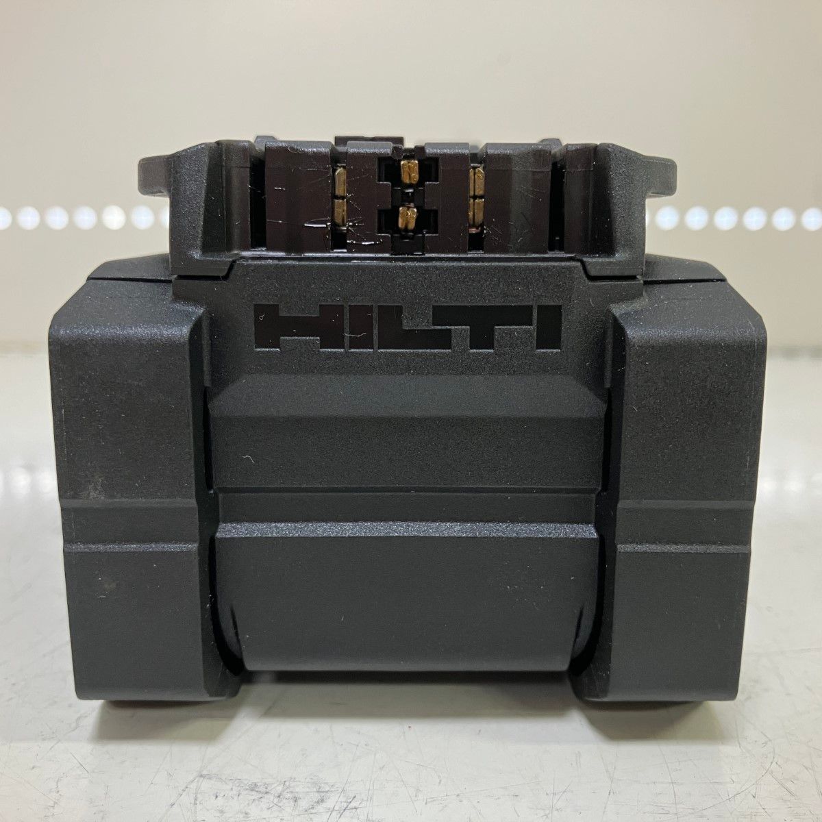 ЗЗHilti ヒルティ 22v 5.1Ah バッテリー B22-110 ブラック - メルカリ 