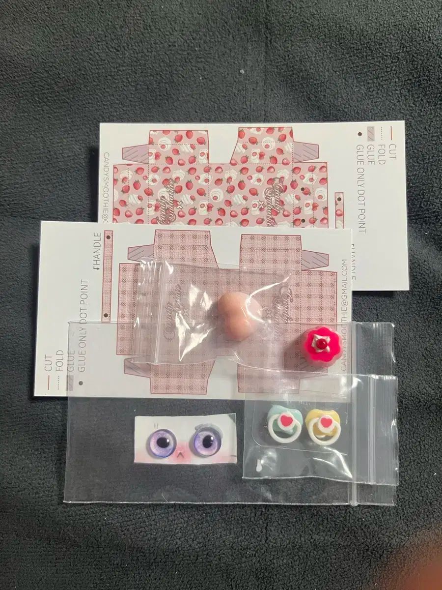 服 前髪パーツ等