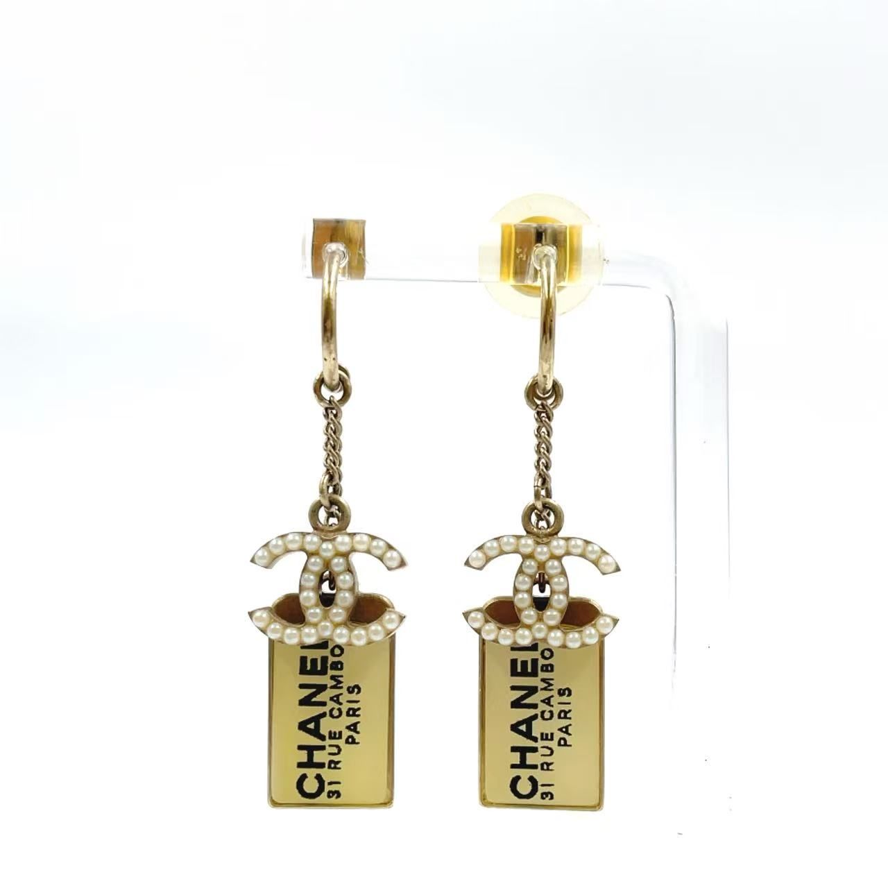 CHANEL プレートロゴ キャッチ片側破損 GP ゴールド ピアス