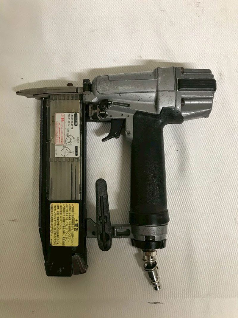 北見市発】マキタ makita 仕上釘打 AF502 シルバー (D6384kmmsYM)