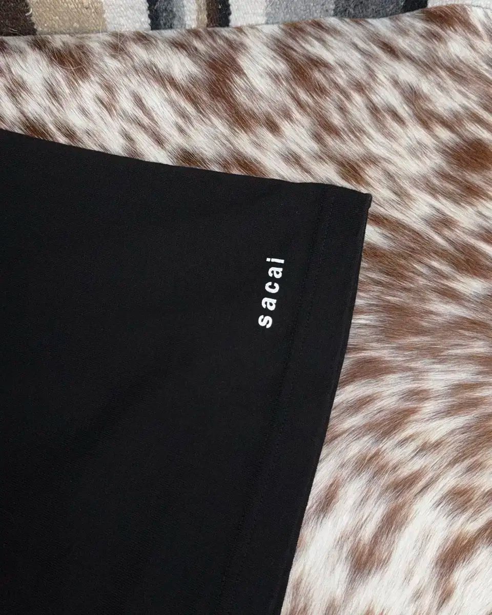 Futre 半袖Tシャツ