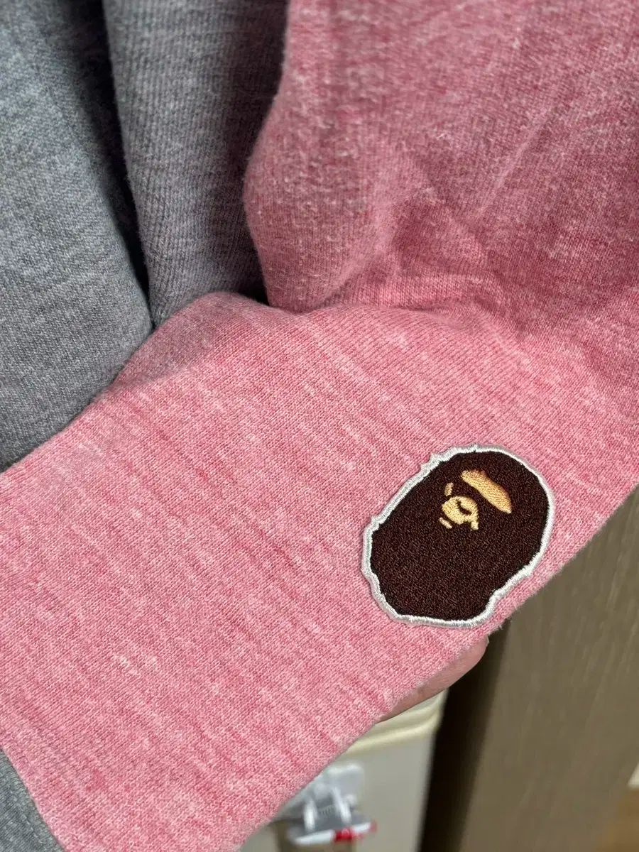 BATHING APE