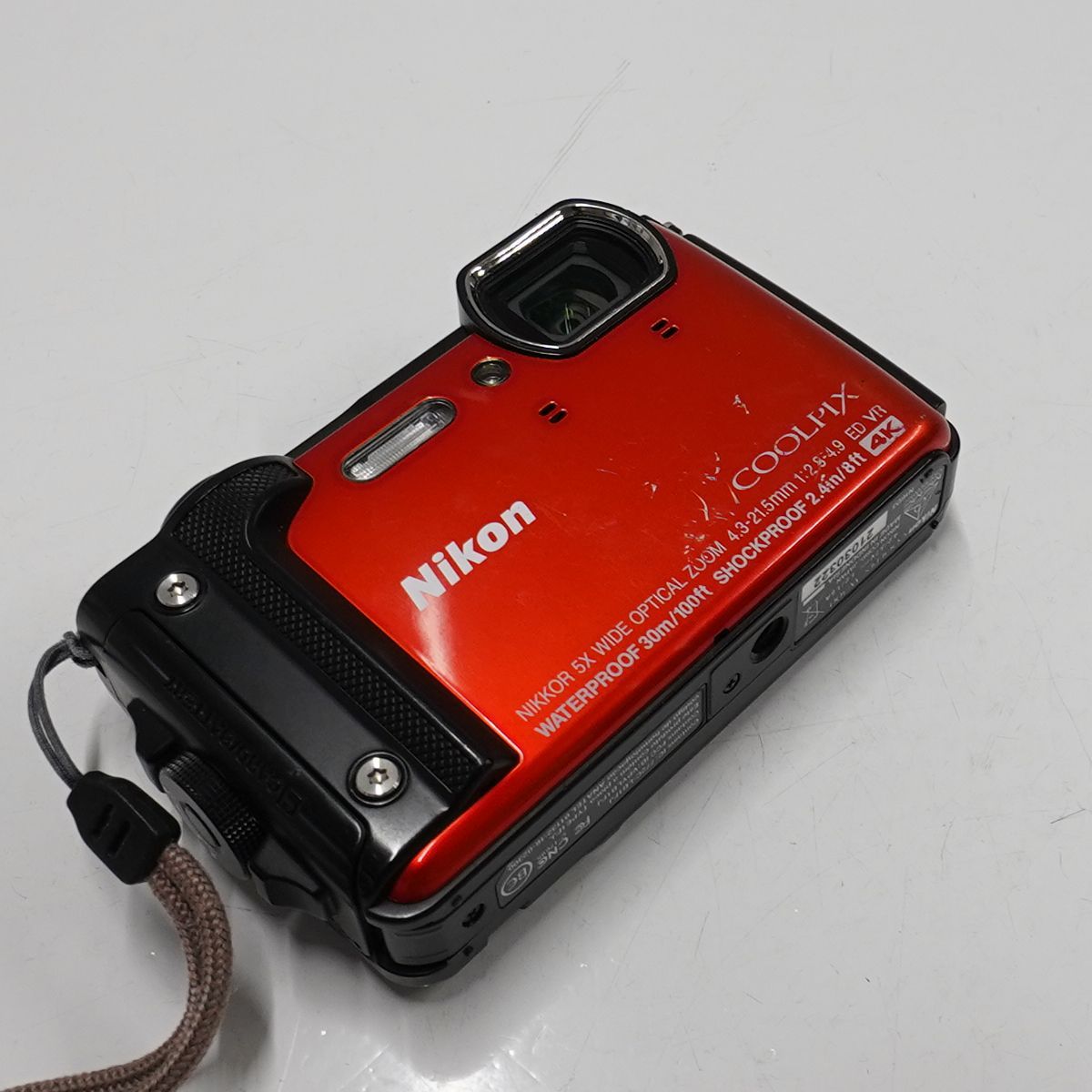 COOLPIX W300 Nikon USED品 防水 デジタルカメラ 本体+バッテリー 耐 