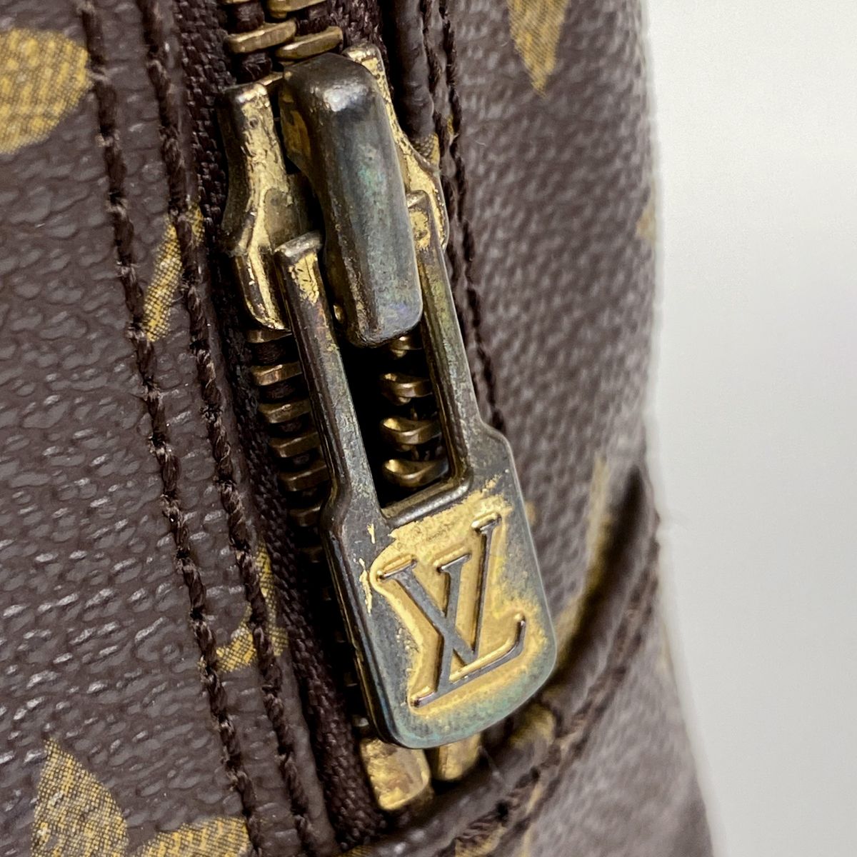 ルイ・ヴィトン Louis Vuitton トゥルース トワレット 28 メイク