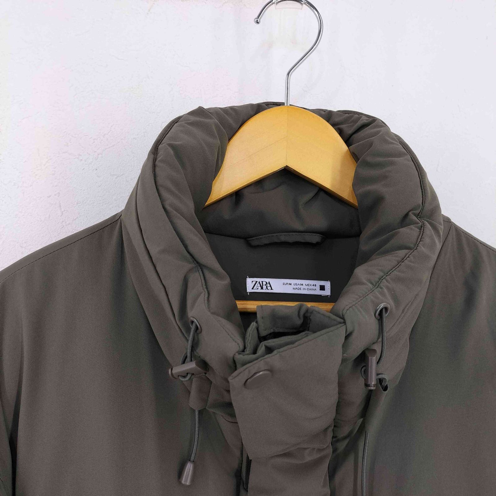 ザラ ZARA ウォーターレぺレントパフジャケット メンズ import：M 