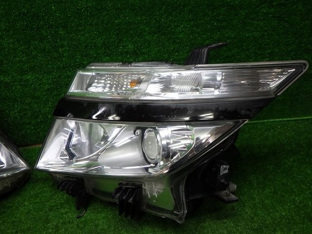 エルグランド ストア ヘッドライト 左右 HID E52 PNE52 100-23009 S2