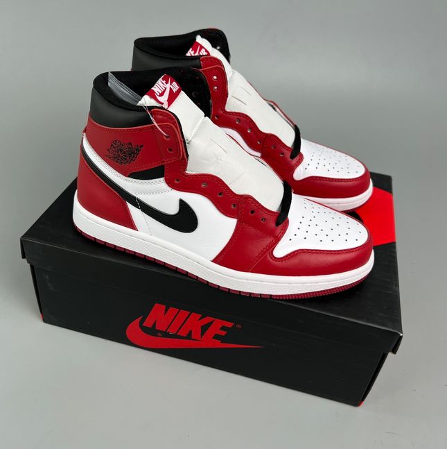 Air Jordan 1 Retro High OG “Chicago”