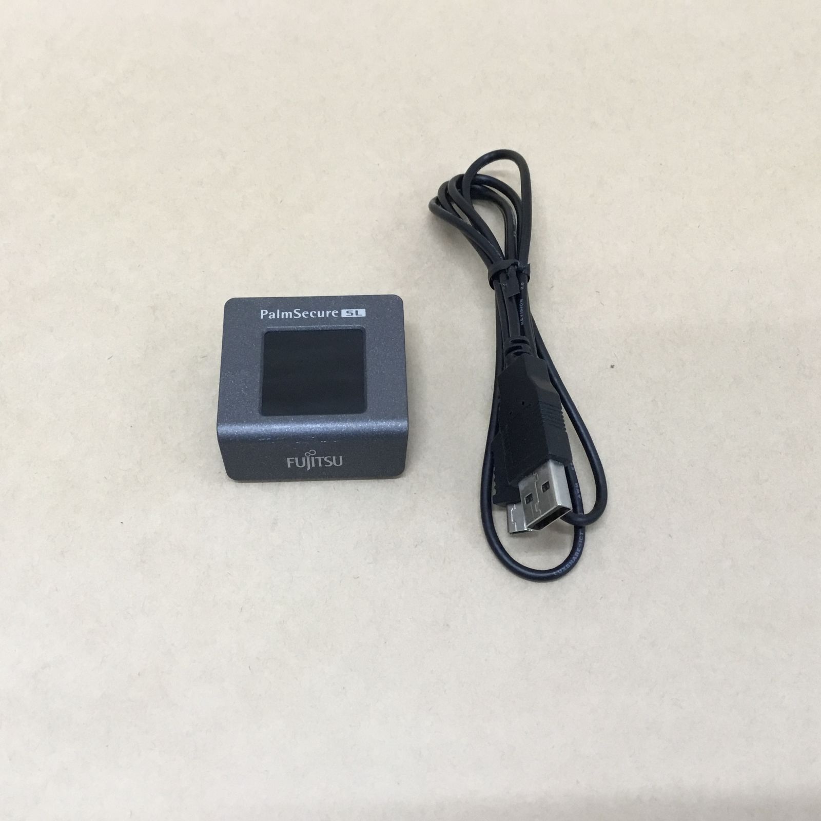 FUJITSU手のひら静脈認証PalmSecure-F Light スタンダード PalmSecure-F Light（パームセキュアエフライト） : 富士通