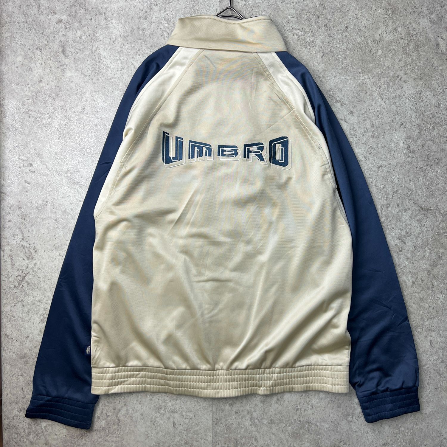 激レア】希少カラー UMBRO アンブロ トラックジャケット ジャージ 人気