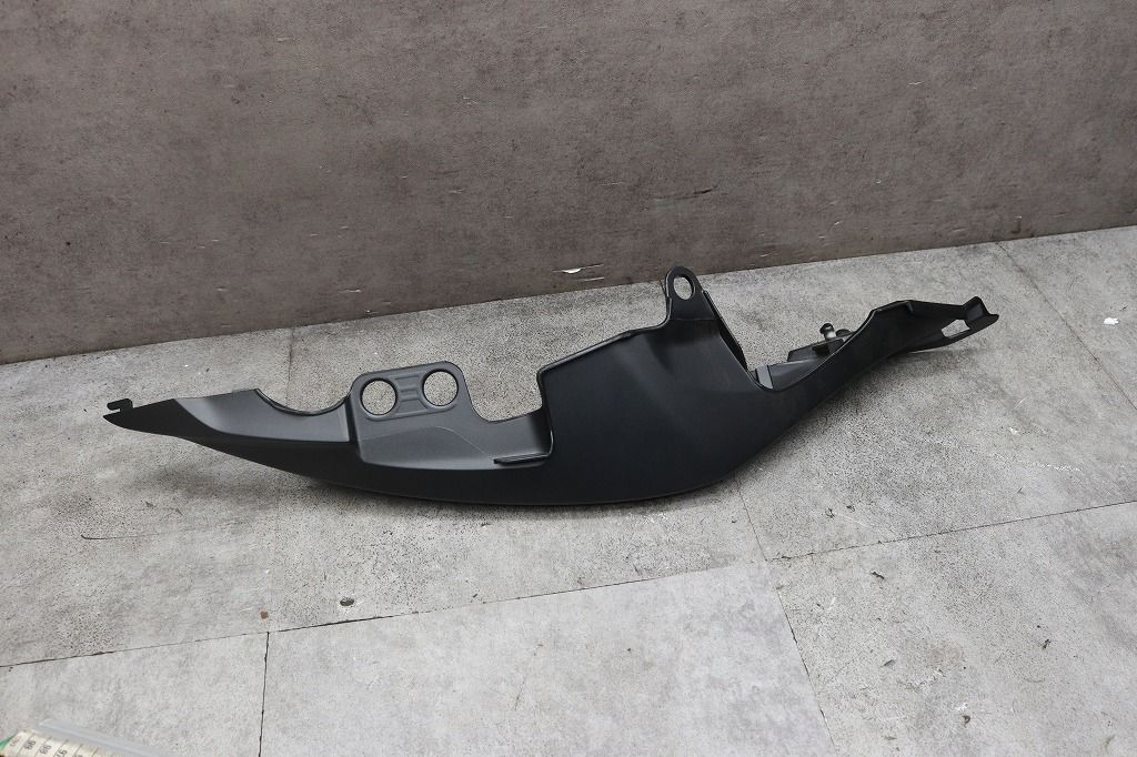 スズキ 純正 新品 ジクサーSF250 右 テールカウル マッド