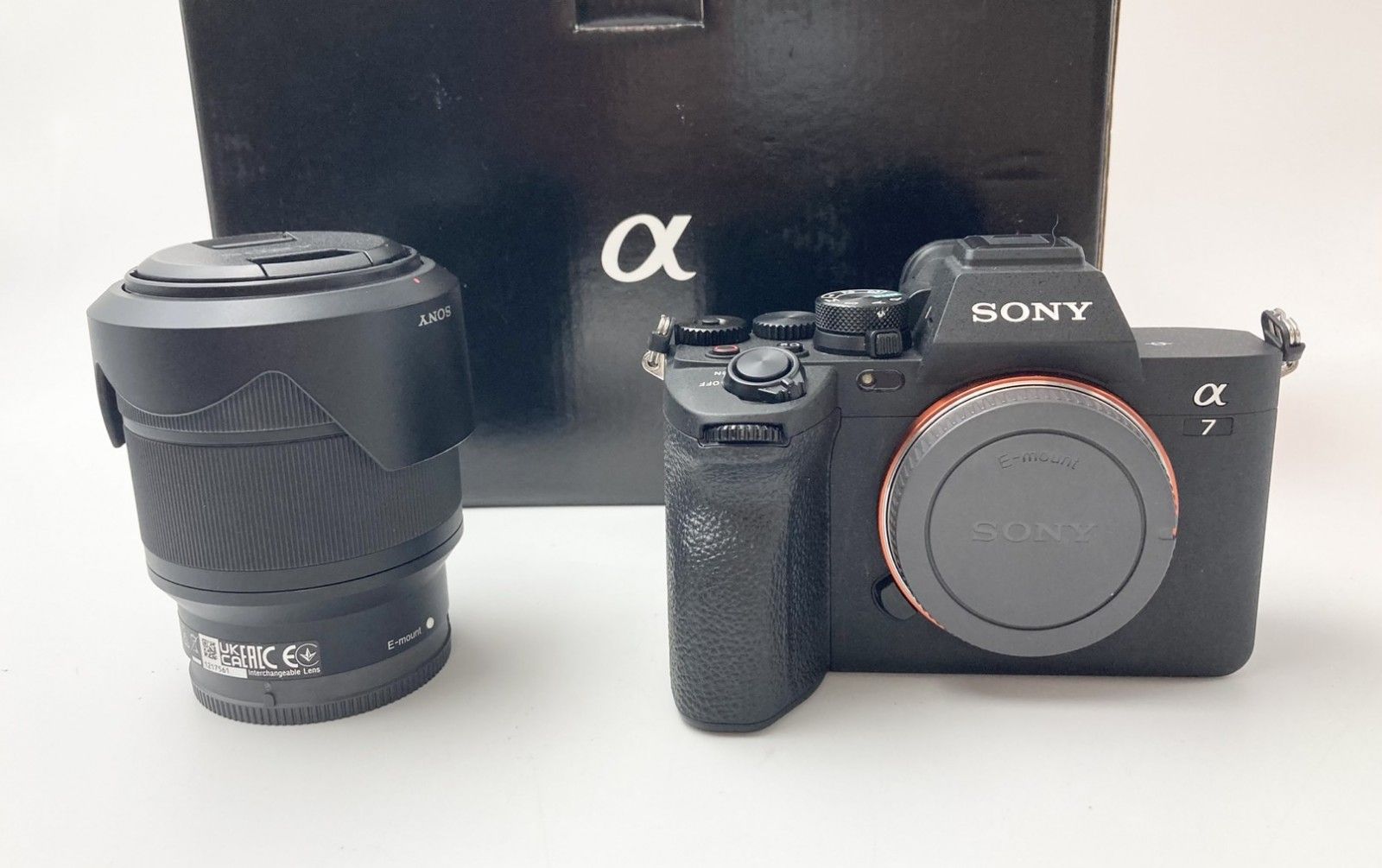 【美品】Sony α7ⅳ （ILCE-7M4）レンズキット カメラバッグ付き ソニー ILCE-7M4 BC α7 IV ミラーレス一眼カメラ ボディ