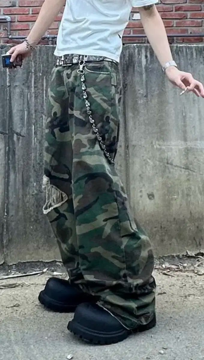 1 2) エモスタンスクラブ 迷彩パンツ EMOstanceclub(エモスタンス