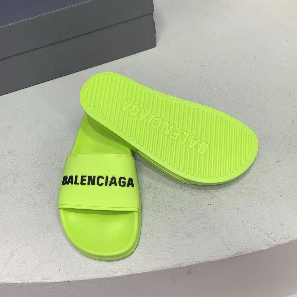 ✨最終値下げ✨ BALENCIAGA プールスライドローサンダル✨男女兼用 