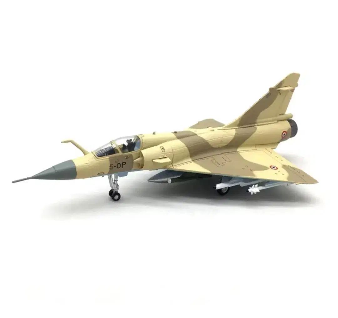 金属 ミラジュ 2000 デザートバージョン 戦闘機 モデル 図 売ります