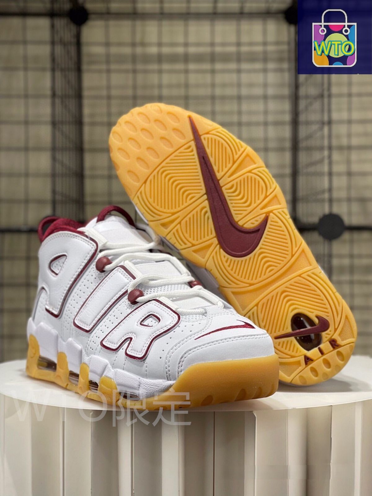 ダ*ゴ様 値下げ【新品未使用箱】NIKE AIR MORE UPTEMPO 96 ダ*ゴ様 値下げ【新品未使用箱】NIKE AIR MORE UPTEMPO 96