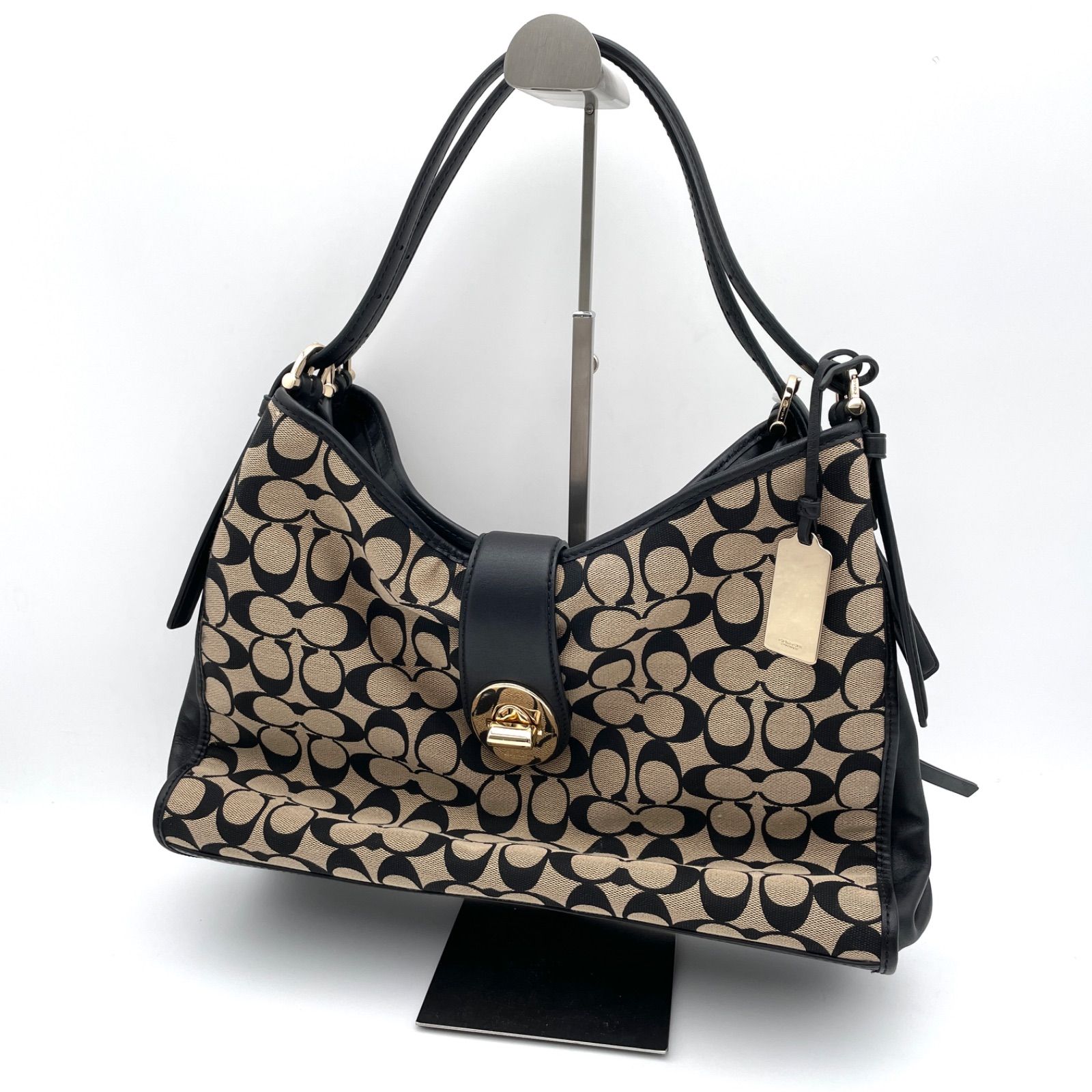 えみCOACH コーチ 10640シグネチャー ターンロック ハンドバッグ えみCOACH コーチ 10640シグネチャー ターンロック ハンドバッグ