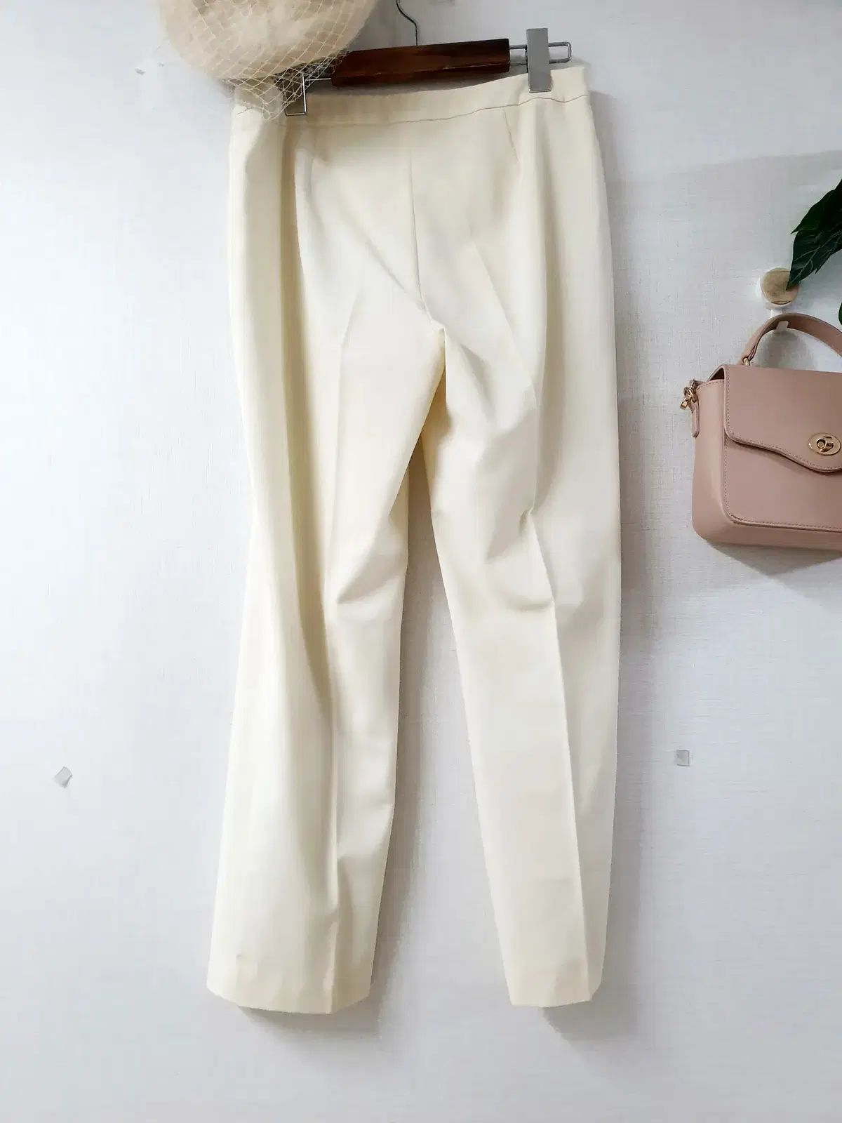 かぐや　セオリー　センタープレス　麻パンツ Theory 〉 center press easy slacks かぐや セオリー センタープレス