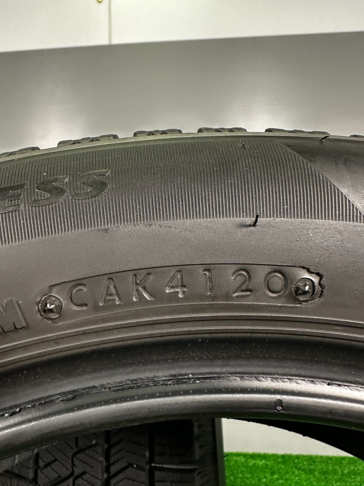 冬タイヤ スタッドレス