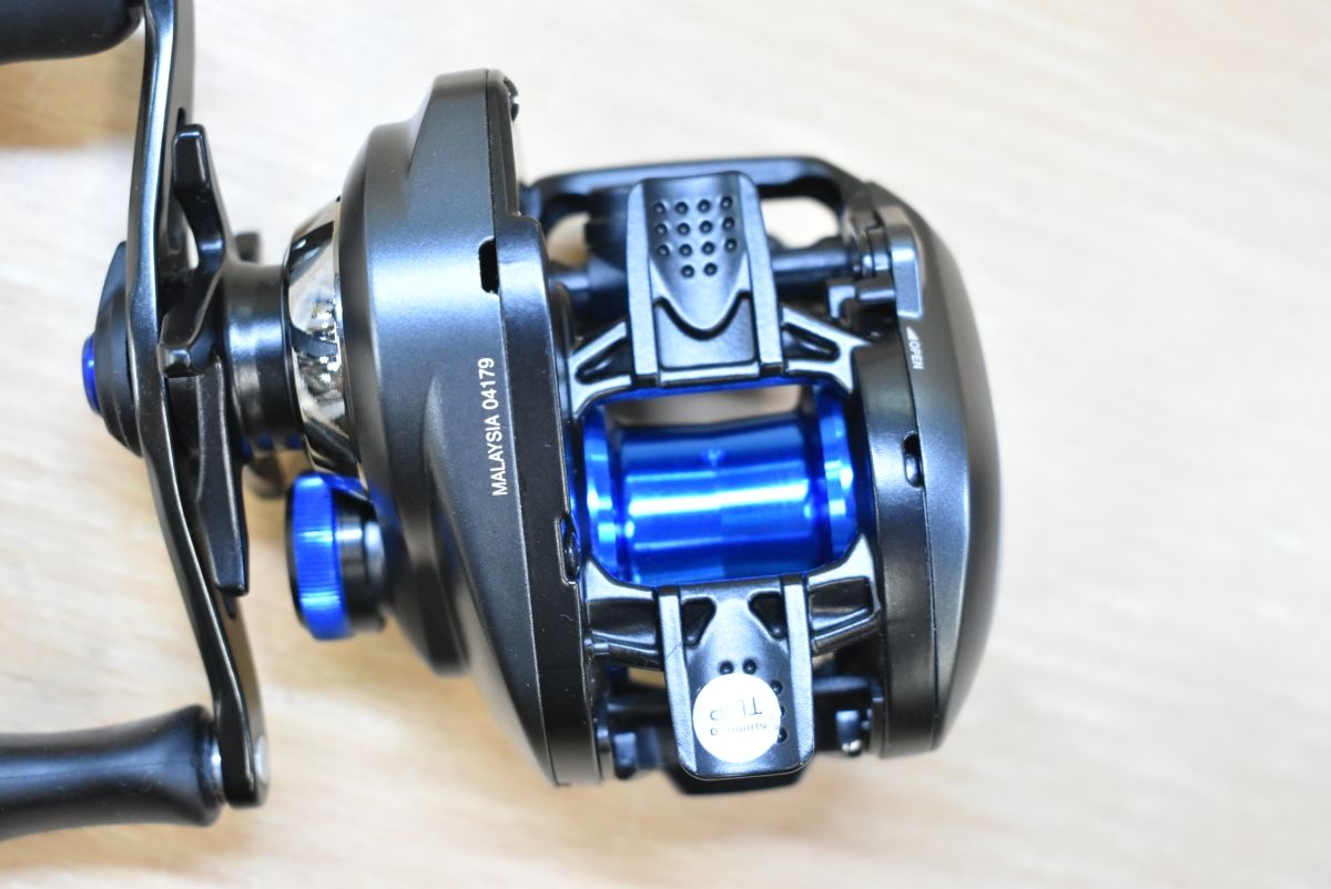 シマノ 20 SLX DC 70HG ベイトリール SHIMANO SLX DC バス ブラック